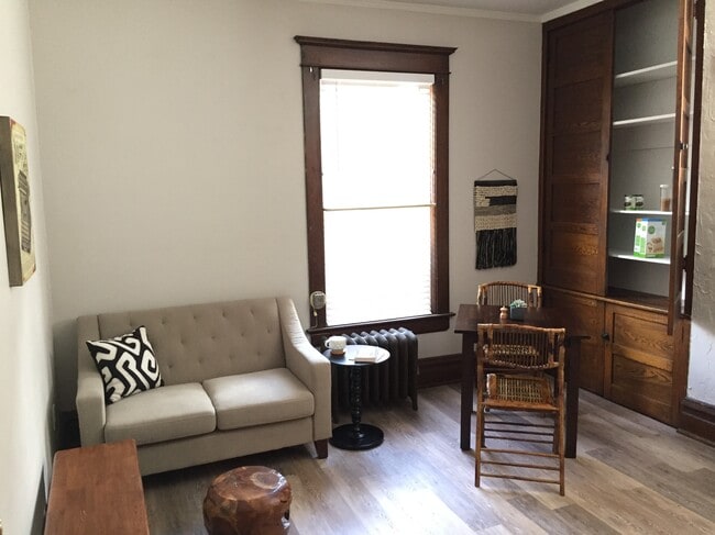 350 Cobun Avenue, Unit Apt 2 in Morgantown, WV - Building Photo - Building Photo