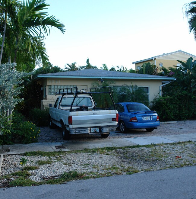 1621 NE 5th Ct in Fort Lauderdale, FL - Building Photo - Building Photo