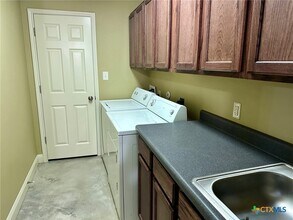 1412 Marlton St in San Marcos, TX - Building Photo - Building Photo