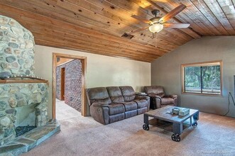 SFR & Rental Cottages in Fallbrook, CA - Building Photo - Interior Photo