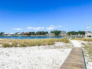 13948 River Rd in Pensacola, FL - Building Photo - Building Photo