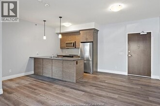 5840 Newman Blvd in Lasalle, ON - Building Photo - Building Photo