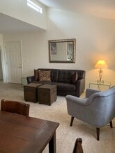 7502 E Carefree Dr, Unit Unit 204 in Carefree, AZ - Foto de edificio - Building Photo