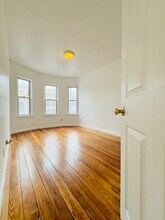 505 Columbia Rd, Unit 1 in Boston, MA - Building Photo - Building Photo
