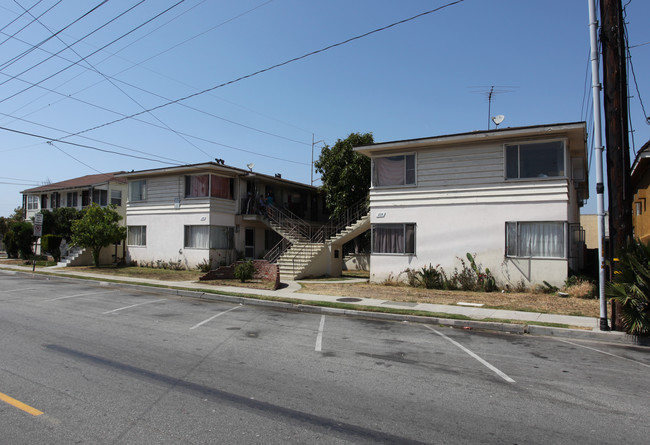 235 W Regent St in Inglewood, CA - Building Photo - Building Photo