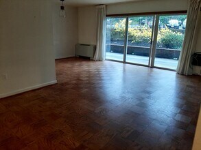 3535 Chevy Chase Lake Dr, Unit Hamlet House in Chevy Chase, MD - Building Photo - Building Photo