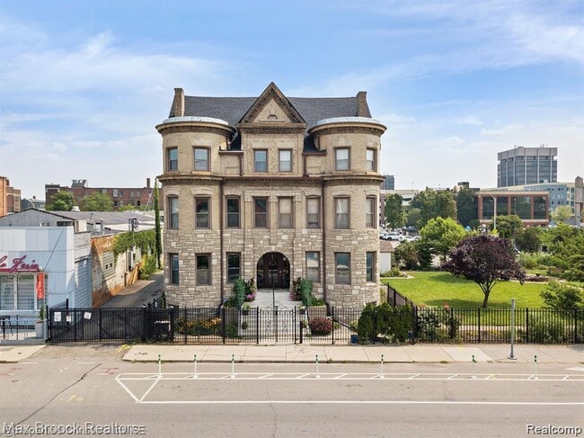 Building Photo