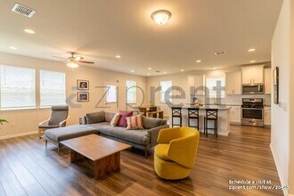 9617 Dawn Pearl Dr in Austin, TX - Building Photo - Building Photo