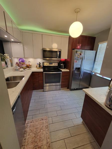 22100 Palms Way