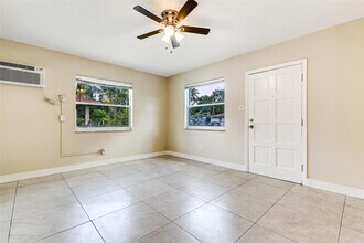 2210 NW 5th St in Fort Lauderdale, FL - Building Photo - Building Photo