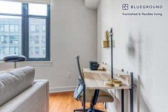 425 Massachusetts Ave NW in Washington, DC - Building Photo - Building Photo