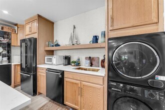 516 NE 6th Ave-Unit -B in Deerfield Beach, FL - Building Photo - Building Photo