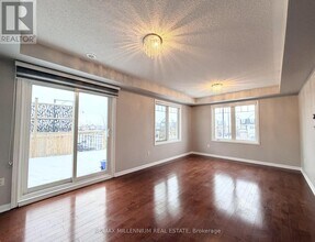 16 Saunter Ct in Brampton, ON - Building Photo - Building Photo