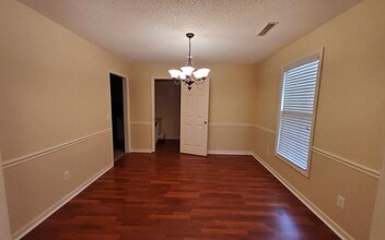3635 Oleander Dr in Sumter, SC - Building Photo - Building Photo