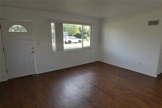 4144 11th Ave N in St. Petersburg, FL - Building Photo - Building Photo
