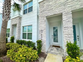 17406 Hidden Forest Dr in Clermont, FL - Foto de edificio - Building Photo