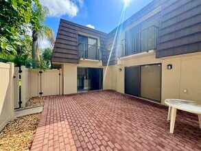 7216 72nd Way in West Palm Beach, FL - Building Photo - Building Photo