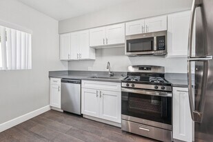 The Modern Apartments in San Diego, CA - Building Photo