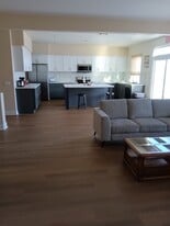 27031 Damascus Rd in Moreno Valley, CA - Building Photo