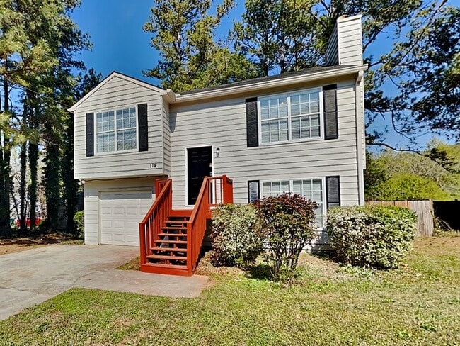 property at 114 Hampton Oaks Dr