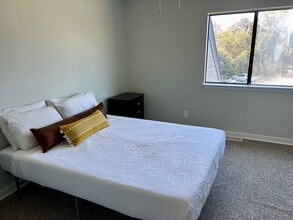 1530 Fort Johnson Rd in Charleston, SC - Foto de edificio - Building Photo