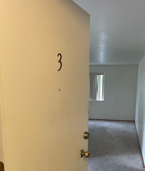 1463 NW Jackson Ave, Unit 3 in Corvallis, OR - Building Photo