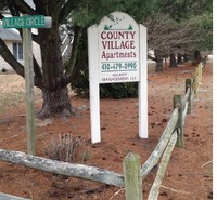 County Village in Denton, MD - Foto de edificio - Building Photo