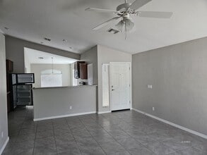 1560 Whirlwind Way in Safford, AZ - Building Photo - Building Photo