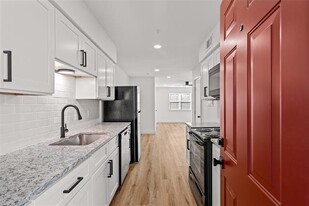 125 13th St SE in Paris, TX - Building Photo