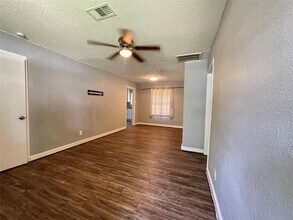 5213 Anzio Rd in Houston, TX - Building Photo - Building Photo