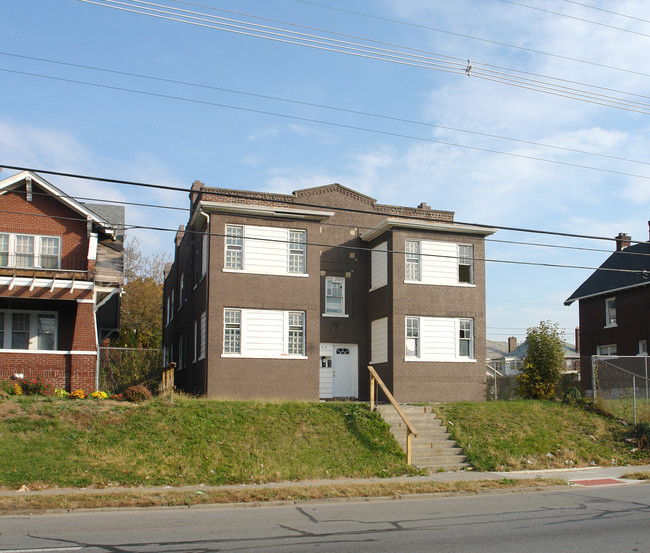 1250 E Livingston Ave in Columbus, OH - Foto de edificio - Building Photo