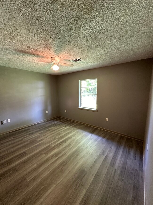 105 Wells Dr in Hammond, LA - Building Photo - Building Photo