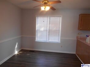 1801 Brian Ct in Florence, SC - Building Photo - Building Photo