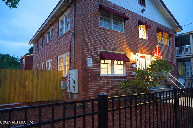 133 E 4th St in Jacksonville, FL - Building Photo - Building Photo
