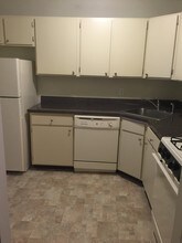 Hilltop Terrace Apartments!!! Amazing rental! in West Haven, CT - Building Photo - Building Photo