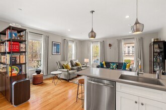 178 Thornton St in Boston, MA - Building Photo - Building Photo