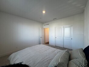 33025 Goldie Ct in Winchester, CA - Building Photo - Building Photo