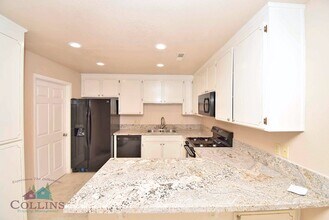 23268 Lone Pine Dr in Auburn, CA - Building Photo - Building Photo