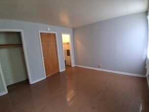 305 N Logan Ave in Danville, IL - Building Photo - Building Photo