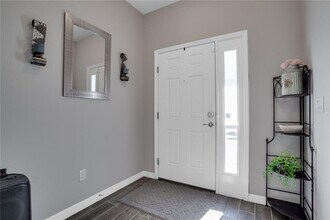 2915 Grand Kemerton Pl in Tampa, FL - Building Photo - Building Photo