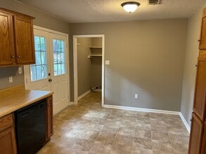 716 Rosewood Dr in Benton, AR - Building Photo - Building Photo