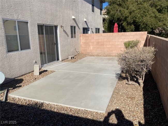 800 Spotted Eagle St in Henderson, NV - Building Photo - Building Photo