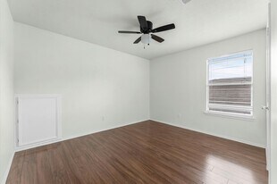 12251 Noco Dr in Tomball, TX - Building Photo