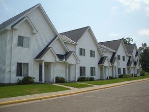 Buffalo Ridge in Buffalo, MN - Building Photo - Building Photo