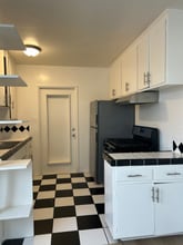 712 N Vendome St, Unit 1-2 in Los Angeles, CA - Building Photo - Building Photo