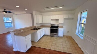 1511 Doyle Ave in Dallas, TX - Building Photo - Building Photo