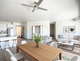 The Radius, Tea SD Apartments