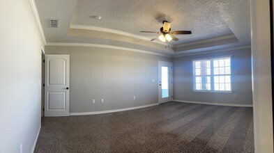 2216 Amanda Ln in Clovis, NM - Building Photo - Building Photo