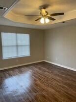 15 McArthur Dr in Cabot, AR - Building Photo