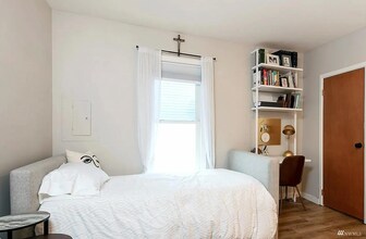 2606 E Madison St in Seattle, WA - Building Photo - Building Photo